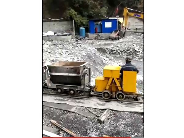 礦車、小鋼牛